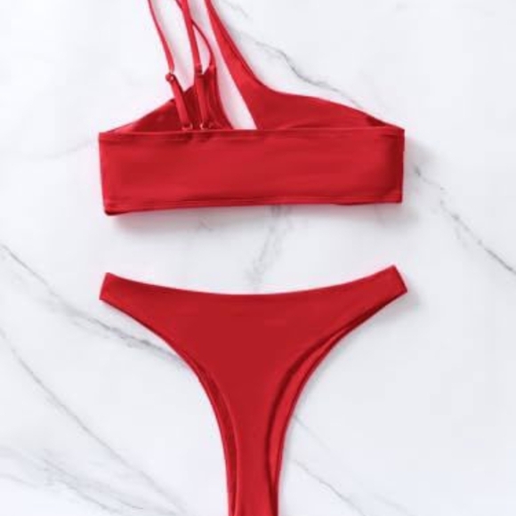 Red Asymmetrical Bikini with Cut-Out Design, NEW, Hygienic Liner, Size XS - Picture 3 of 3